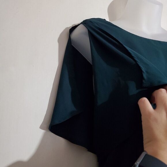 Forever 21 romper   - Picture 7 of 13